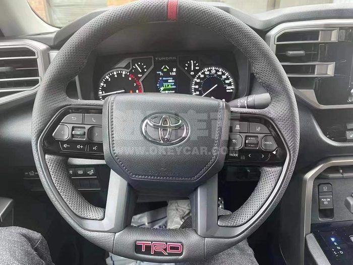 8710106_14082398469010127