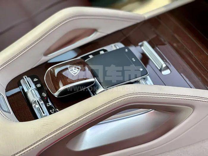 34d729f614de4451a25c52f93fad9802~2000x0