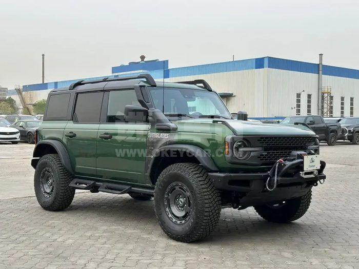 0949ce172d0845bf8c3d1a41c5a4f2f7~2000x0