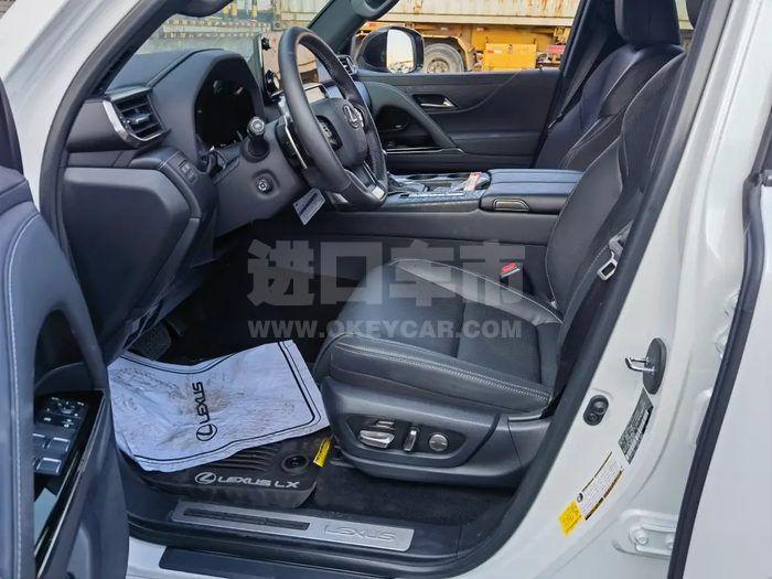 e3c48cafb0094d72a5866feb715f8258~2000x0