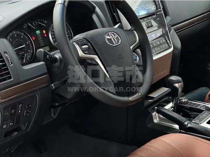 w800_yichecar_215845afb51348378592a3be0e6bfdc1