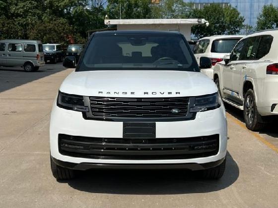 2025款加版揽胜SE外观豪华大气内饰精致