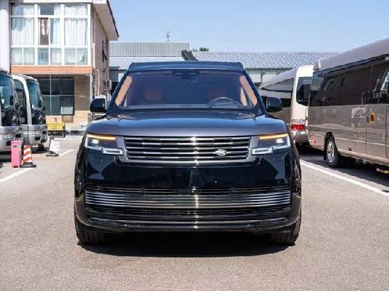 这才叫加长！23款揽胜行政皇家一号有多顶