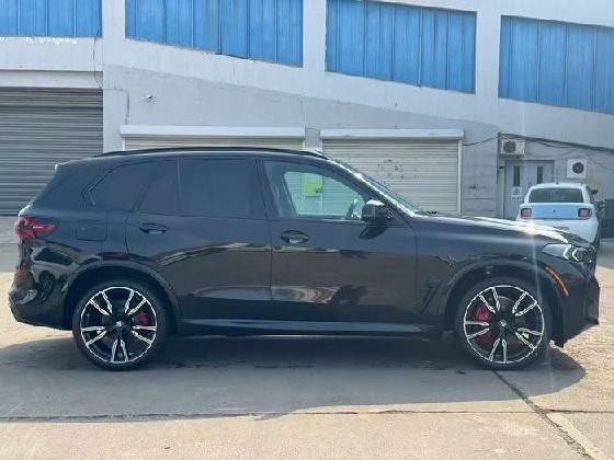 别乱选SUV！这台3.0T宝马X5才是真香选择