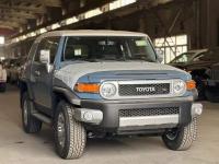 2023款 丰田FJ酷路泽 4.0L GX-R 八气 JBL