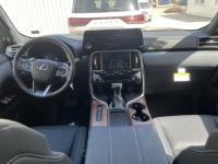 23款 LX600 7座 Luxury豪华