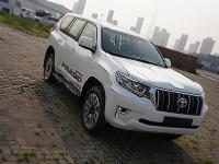 2023款 丰田霸道2800 2.8T 柴油 TX-L 两气 底挂 天窗 19轮