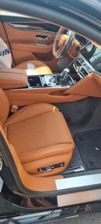 2023款 宾利飞驰4.0T 五座