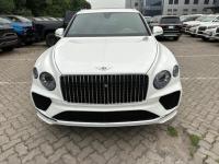 2023款 宾利添越4.0T 长轴 四座