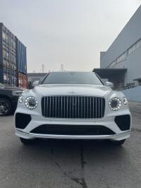 2023款 宾利添越4.0T 长轴 四座