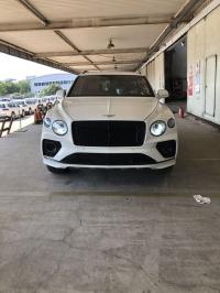 2022款 宾利添越 4.0T 五座