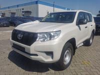 2022款 丰田霸道2700 2.7L TX 铁轮 外挂 天窗 丐版