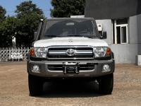 2023款 丰田酷路泽LC76 4.0L LC76 汽油 铝轮 无绞盘