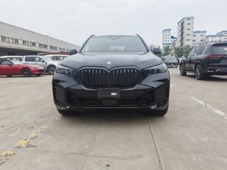 2024款 宝马X5 xDrive40i M运动 大豪华包 海外直采，可视频验车，现货现发货到付款，分期送三年质保，提前还款无违约金，慧美汽车任经理：1852640119