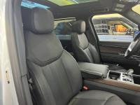 路虎揽胜行政4.4汽油