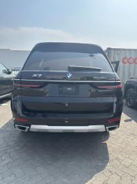 宝马X7
