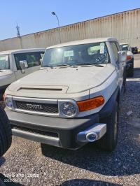 2023款 丰田FJ酷路泽 4.0L GX-R 八气 JBL