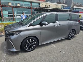 2024款 丰田埃尔法 2.5L 油电混动 四驱 韩版 天津港最低价格！请联系周经理 18722211722 （同微信） 