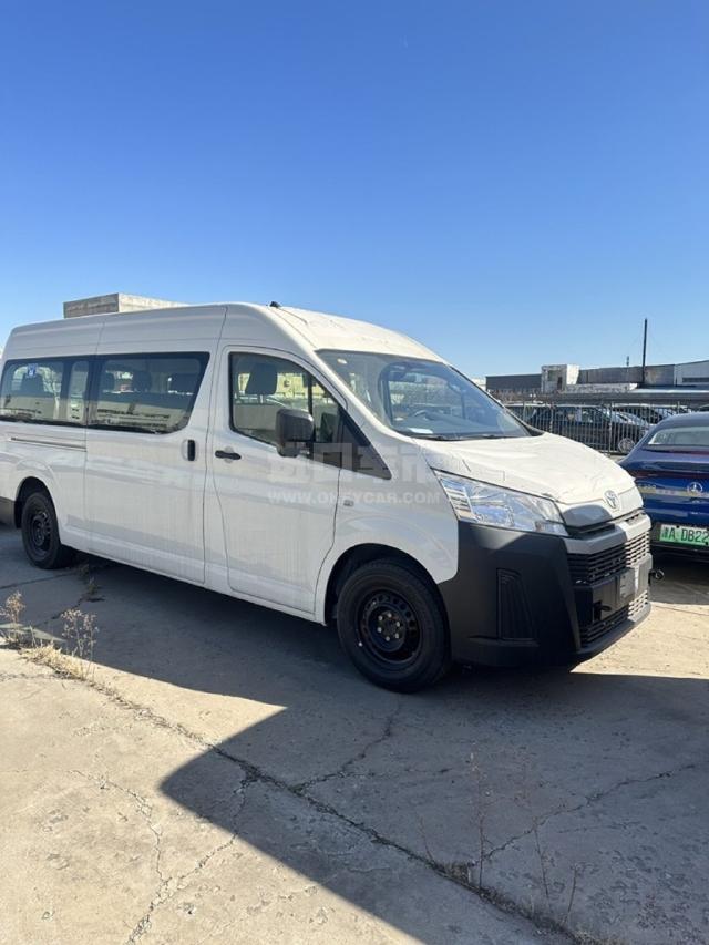 中东版2022款 丰田海狮 3.5L 自动 8座