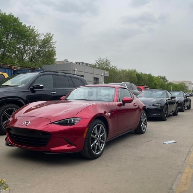 墨版2022款 马自达MX-5 2.0L 自动 硬顶敞篷