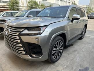 2023款 雷克萨斯LX600 7座 Luxury豪华 天津港最低价格！请联系周经理 18722211722 （同微信） 