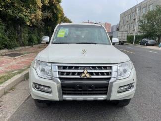 2022款 三菱帕杰罗V93 3.0L GLS 真皮 联系方式：15510877887（同微信）崔经理 价格可能随时有变动 欢迎咨询 全国可分期