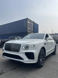 2023款 宾利添越4.0T 长轴 四座