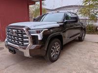 2022款 丰田坦途 3.5T 混动 四门 1794版