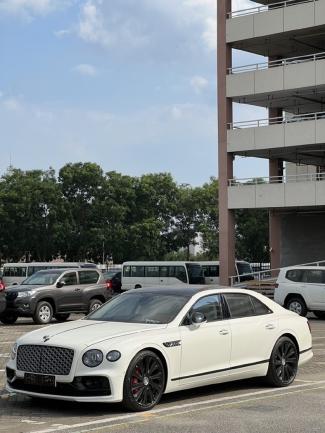 2023款 宾利飞驰 4.0T Mulliner穆勒版 天津港最低价格！请联系周经理 18722211722 （同微信） 