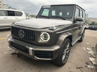 2023款 奔驰 G63 22轮 菱形格座椅 韩版 天津港最低价格！请联系周经理 18722211722 （同微信） 