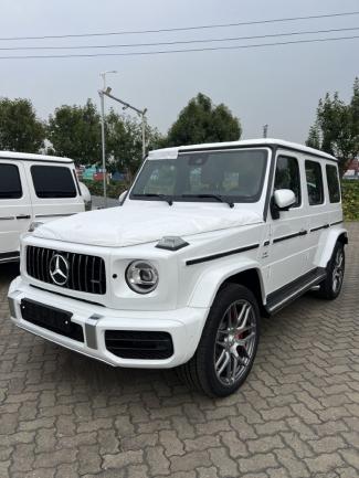 2023款 奔驰 G63 22轮 菱形格座椅 韩版 天津港最低价格！请联系周经理 18722211722 （同微信） 
