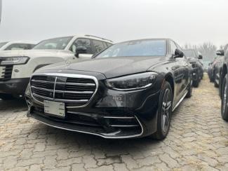 2023款 奔驰S500 四驱 长轴 AMG 全国上牌 支持分期 支持视频验车 垫款发车 无任何附加费用 小欣：15712220080（同微信）