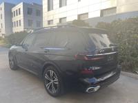 宝马X7