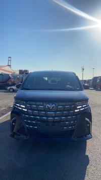 2024款 丰田埃尔法 2.5L 油电混动 四驱 韩版