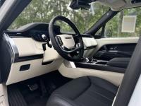 路虎揽胜行政4.4汽油