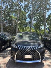 2023款 雷克萨斯LM300h 2.5L 七座 中国台湾版