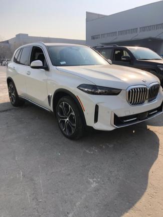 2024款 宝马X5 xDrive40i XLine 海外直采，可视频验车，现货现发货到付款，分期送三年质保，提前还款无违约金，慧美汽车任经理：1852640119