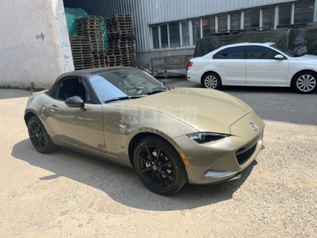 加版2023款 马自达MX-5 2.0L 自动 软顶敞篷