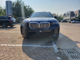 2024款 宝马X5 xDrive40i M运动 大豪华包 天津港最低价格！请联系周经理 18722211722 （同微信） 