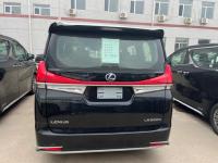 雷克萨斯LM300h