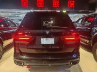 宝马X7