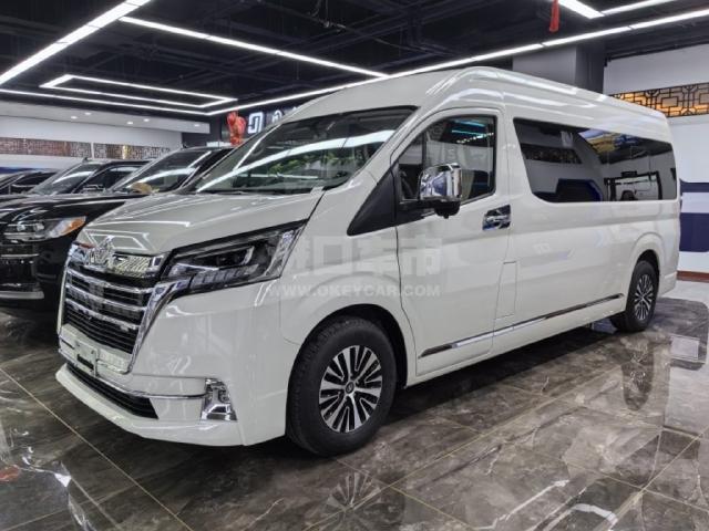 中东版2022款 丰田海狮 3.5L 自动 6座