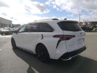 2024款 丰田塞纳2.5L 油电混合 四驱 XSE