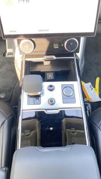 2024款 路虎揽胜行政3.0T P400 汽油 SE 标轴