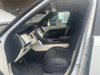 路虎揽胜行政4.4汽油