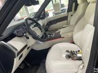 路虎揽胜行政4.4汽油