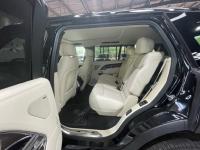 路虎揽胜行政4.4汽油