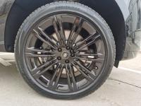 路虎揽胜行政4.4汽油