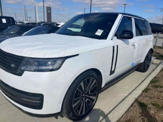 2024款 路虎揽胜行政3.0T P400 汽油 SE 长轴 7座 天津港最低价格！请联系周经理 18722211722 （同微信） 