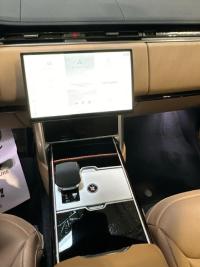 路虎揽胜行政3.0汽油